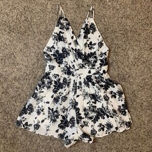 Audrey Black Floral Print Wrap V Neck Spaghetti Strap Romper Women's Size M